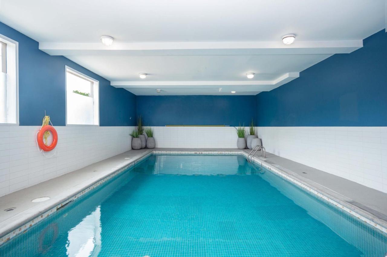 Sandman Hotel Βερνόν Εξωτερικό φωτογραφία