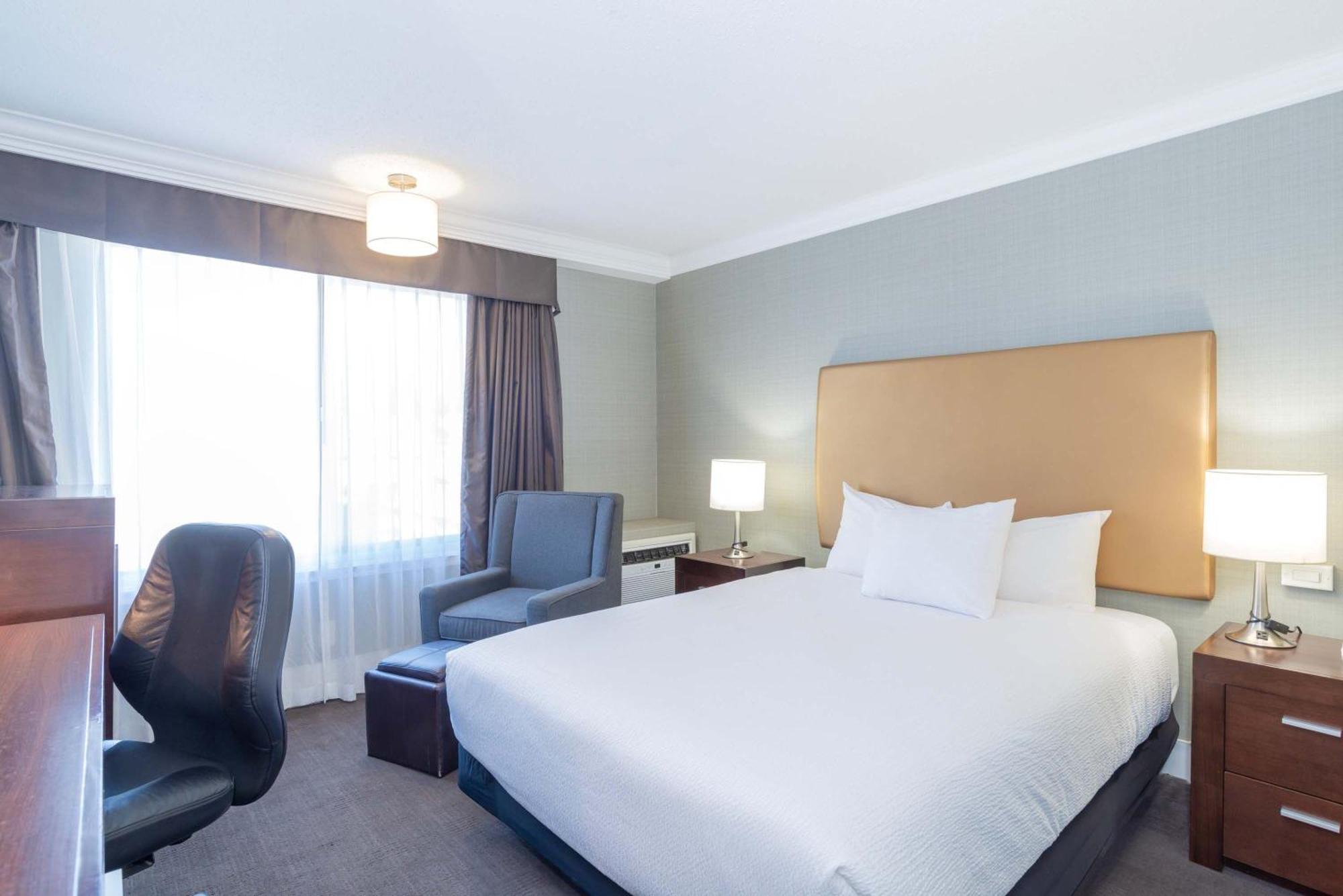 Sandman Hotel Βερνόν Εξωτερικό φωτογραφία