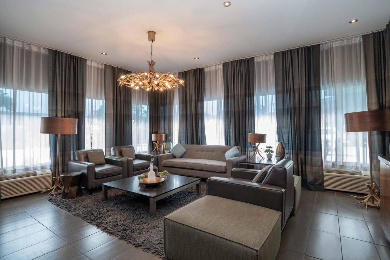 Sandman Hotel Βερνόν Εξωτερικό φωτογραφία